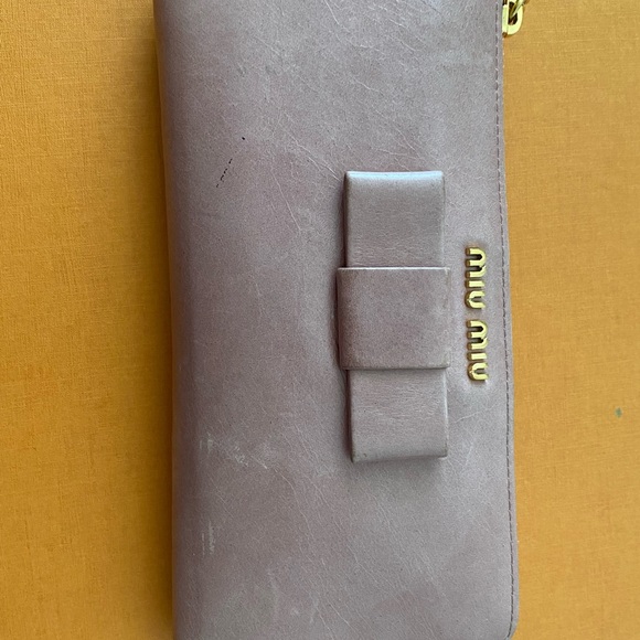 MiuMiu wallet with authentication inside - Picture 5 of 13